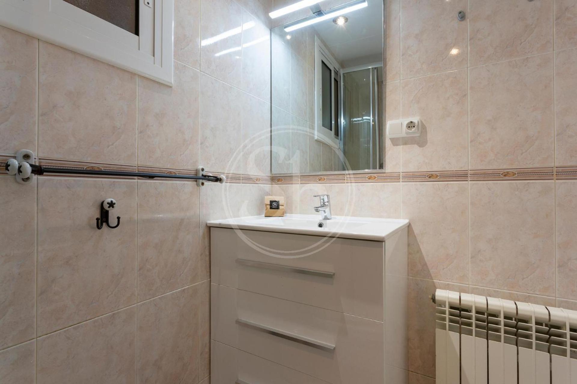 Practico Apartamento Cerca De Estacion De Sants Barcelona Kültér fotó