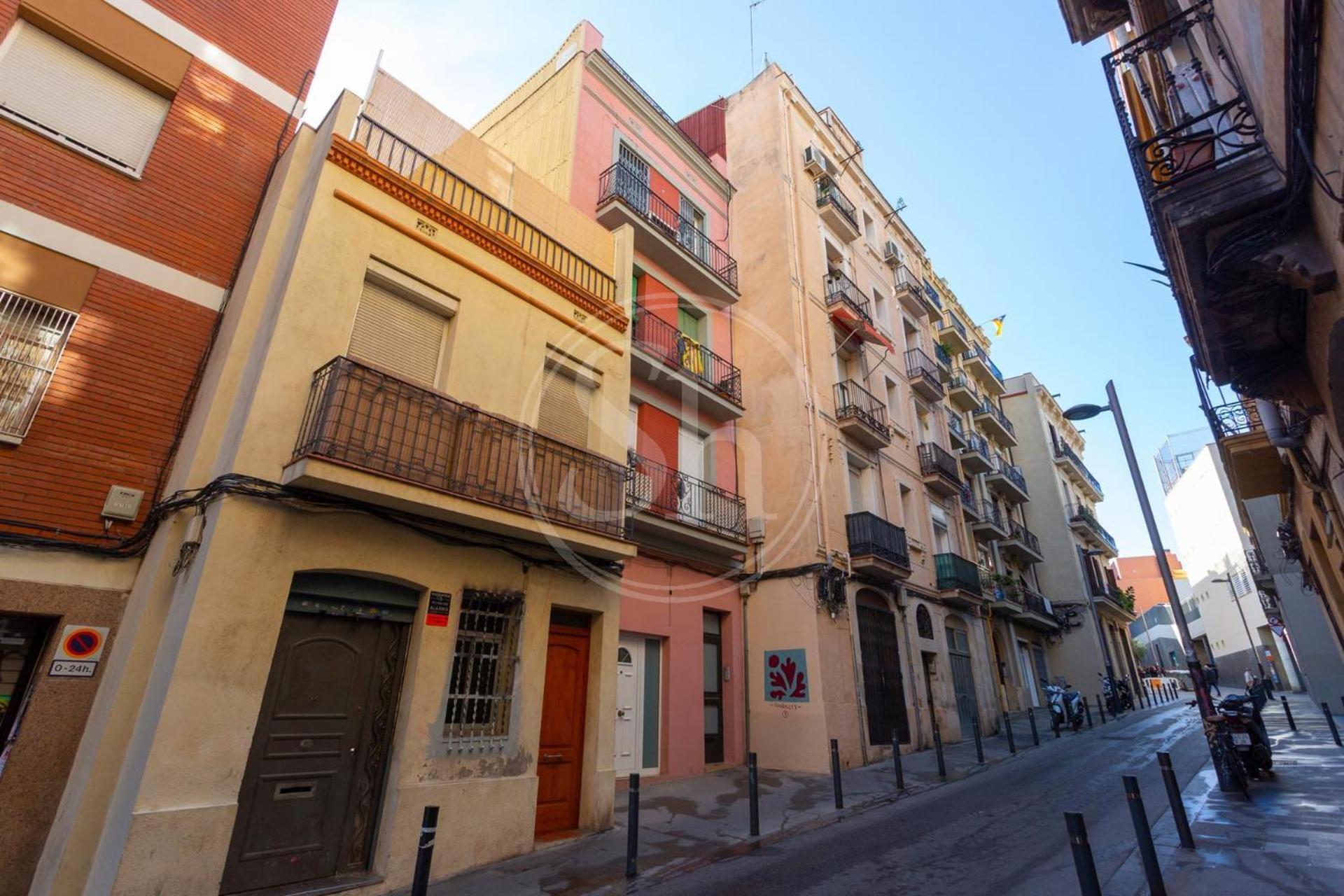 Practico Apartamento Cerca De Estacion De Sants Barcelona Kültér fotó